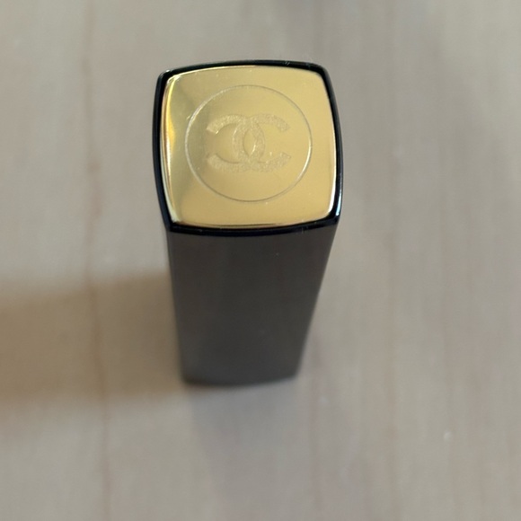 NWOT-2 tubes Chanel Rouge Allure Velvet lipsticks - 2 tubes - Picture 8 of 11